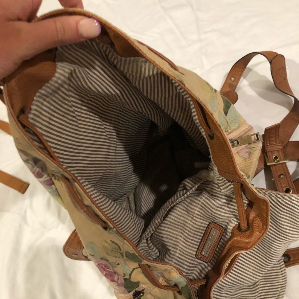 Backpack - Picture 3 of 3